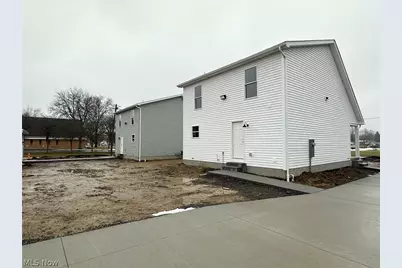 1587 Drexel Avenue NW, Warren, OH 44485 - Photo 3