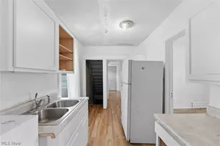 185 Stanton Ave, Akron, OH 44301 - Photo 9