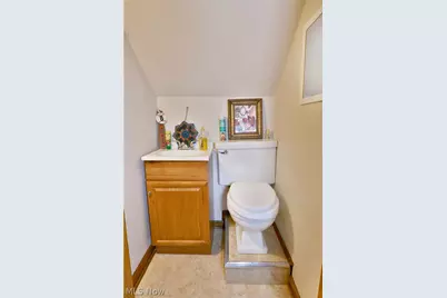 135 Clingan Street, Hubbard, OH 44425 - Photo 31
