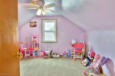 135 Clingan Street, Hubbard, OH 44425 - Photo 35