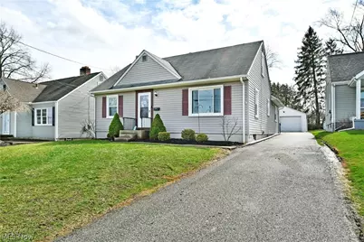 135 Clingan Street, Hubbard, OH 44425 - Photo 3