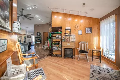 411 W Canal Street, Malvern, OH 44644 - Photo 17