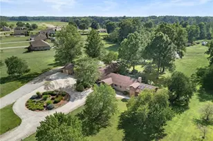 11950 Castleton Ln, Grafton, OH 44044 - Photo 3