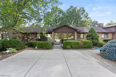 11950 Castleton Lane, Grafton, OH 44044 - Photo 9