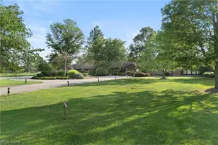 11950 Castleton Ln, Grafton, OH 44044 - Photo 5