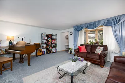 13352 Claremont Avenue, Middleburg Heights, OH 44130 - Photo 3