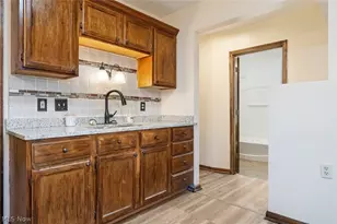 4385 W 229th St, Fairview Park, OH 44126 - Photo 11