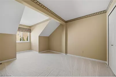 762 Hunters Trail, Akron, OH 44313 - Photo 27