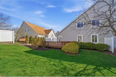 762 Hunters Trail, Akron, OH 44313 - Photo 35