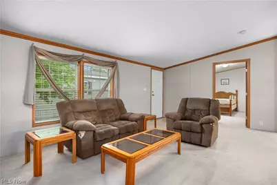 354 Pin Oak Circle, Elyria, OH 44035 - Photo 15