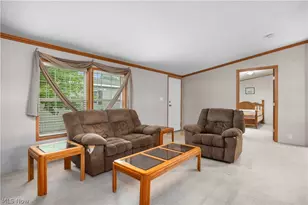 354 Pin Oak Cir, Elyria, OH 44035 - Photo 15