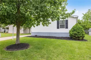 354 Pin Oak Cir, Elyria, OH 44035 - Photo 41