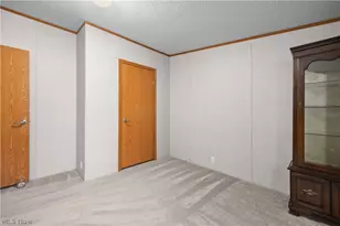 354 Pin Oak Cir, Elyria, OH 44035 - Photo 27