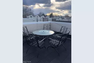 600 Literary Road #Up, Loveland, OH 44113 - Photo 15