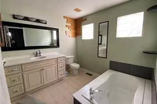 600 Literary Rd, Loveland, OH 44113 - Photo 9