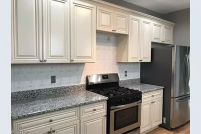 600 Literary Road #Up, Loveland, OH 44113 - Photo 5