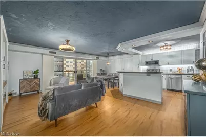 12550 Lake Avenue #201, Oakwood, OH 44107 - Photo 5