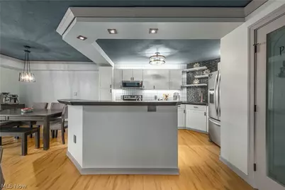 12550 Lake Avenue #201, Oakwood, OH 44107 - Photo 7