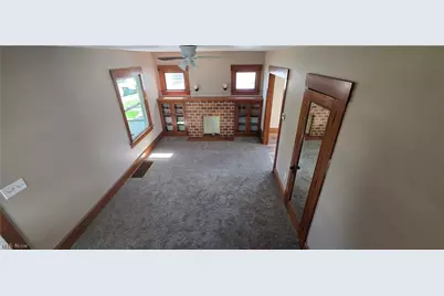 1017 Clinton Avenue SW, Canton, OH 44706 - Photo 3