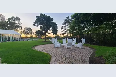 12700 Lake Road #708, Oakwood, OH 44107 - Photo 11