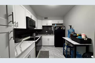 12700 Lake Road #708, Oakwood, OH 44107 - Photo 5