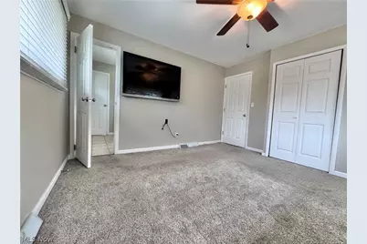 4230 Selkirk Avenue, Austintown, OH 44511 - Photo 11