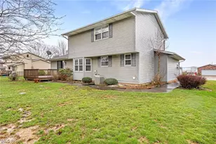 3845 Oakridge Dr NE, Louisville, OH 44641 - Photo 27