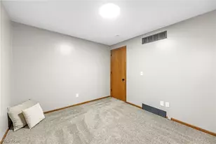 3845 Oakridge Dr NE, Louisville, OH 44641 - Photo 17