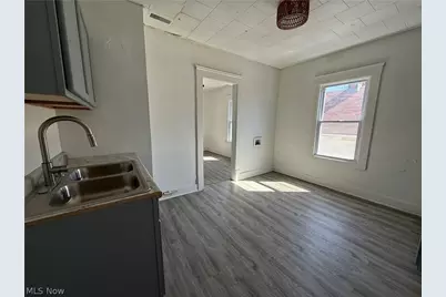 1068 E 68th Street, Loveland, OH 44103 - Photo 15