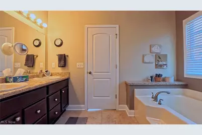 49235 Hickman Road, East Liverpool, OH 43920 - Photo 23