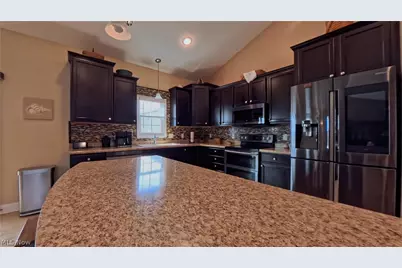 49235 Hickman Road, East Liverpool, OH 43920 - Photo 15