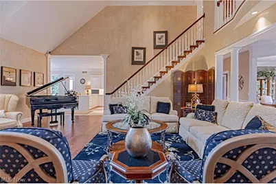 16770 Staffordshire Court, Chagrin Falls, OH 44023 - Photo 7