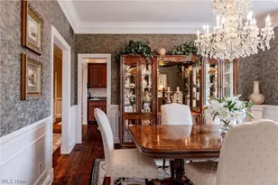 16770 Staffordshire Ct, Chagrin Falls, OH 44023 - Photo 5