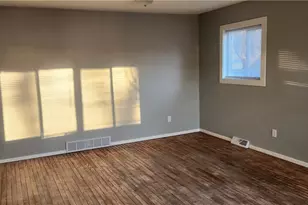 530 Lawnview Ave, Painesville, OH 44077 - Photo 5