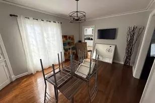 3557 Glencairn Rd, Huber Heights, OH 44122 - Photo 5