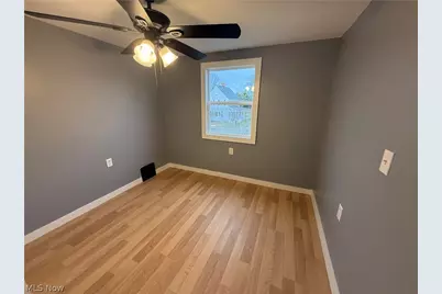 1372 Maryland Avenue SW, Canton, OH 44710 - Photo 7