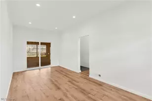 529 Warren Ave, Niles, OH 44446 - Photo 11