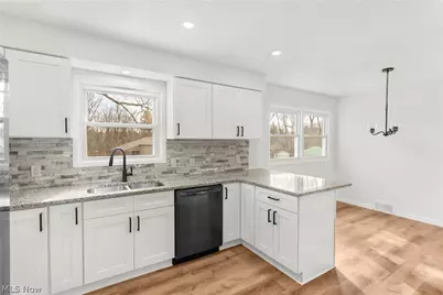 529 Warren Avenue, Niles, OH 44446 - Photo 7