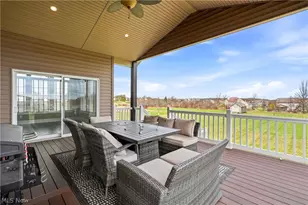 637 Lyonswood Dr, Hinckley, OH 44233 - Photo 37