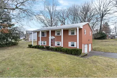 2892 Chadwick Street NW, Massillon, OH 44646 - Photo 1