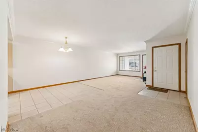 6912 Paradise Way, North Ridgeville, OH 44039 - Photo 9