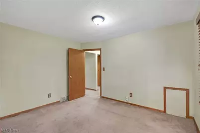 1604 Empire Road, Wickliffe, OH 44092 - Photo 17