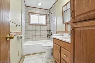 1604 Empire Rd, Wickliffe, OH 44092 - Photo 25