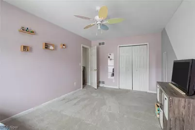 10406 Village Drive, Garrettsville, OH 44231 - Photo 21