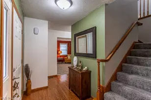 2218 Crestmont Dr, Girard, OH 44420 - Photo 21