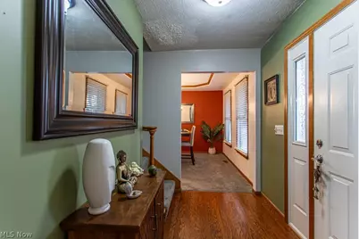 2218 Crestmont Drive, Girard, OH 44420 - Photo 9