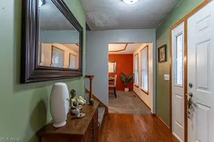 2218 Crestmont Dr, Girard, OH 44420 - Photo 9