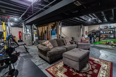 2218 Crestmont Drive, Girard, OH 44420 - Photo 23