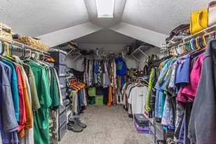 2218 Crestmont Dr, Girard, OH 44420 - Photo 29