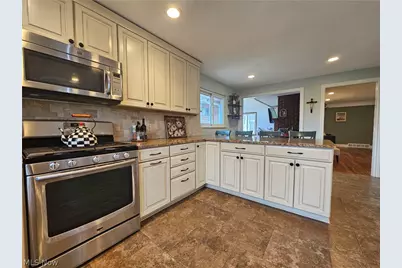 3015 Rockefeller Road, Willoughby Hills, OH 44092 - Photo 21